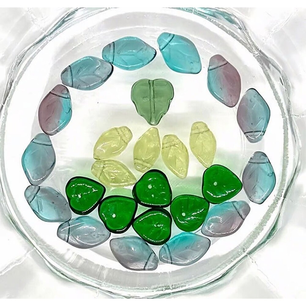 25pcs Beads for Jewelry #20844 Czech Leaf Beads